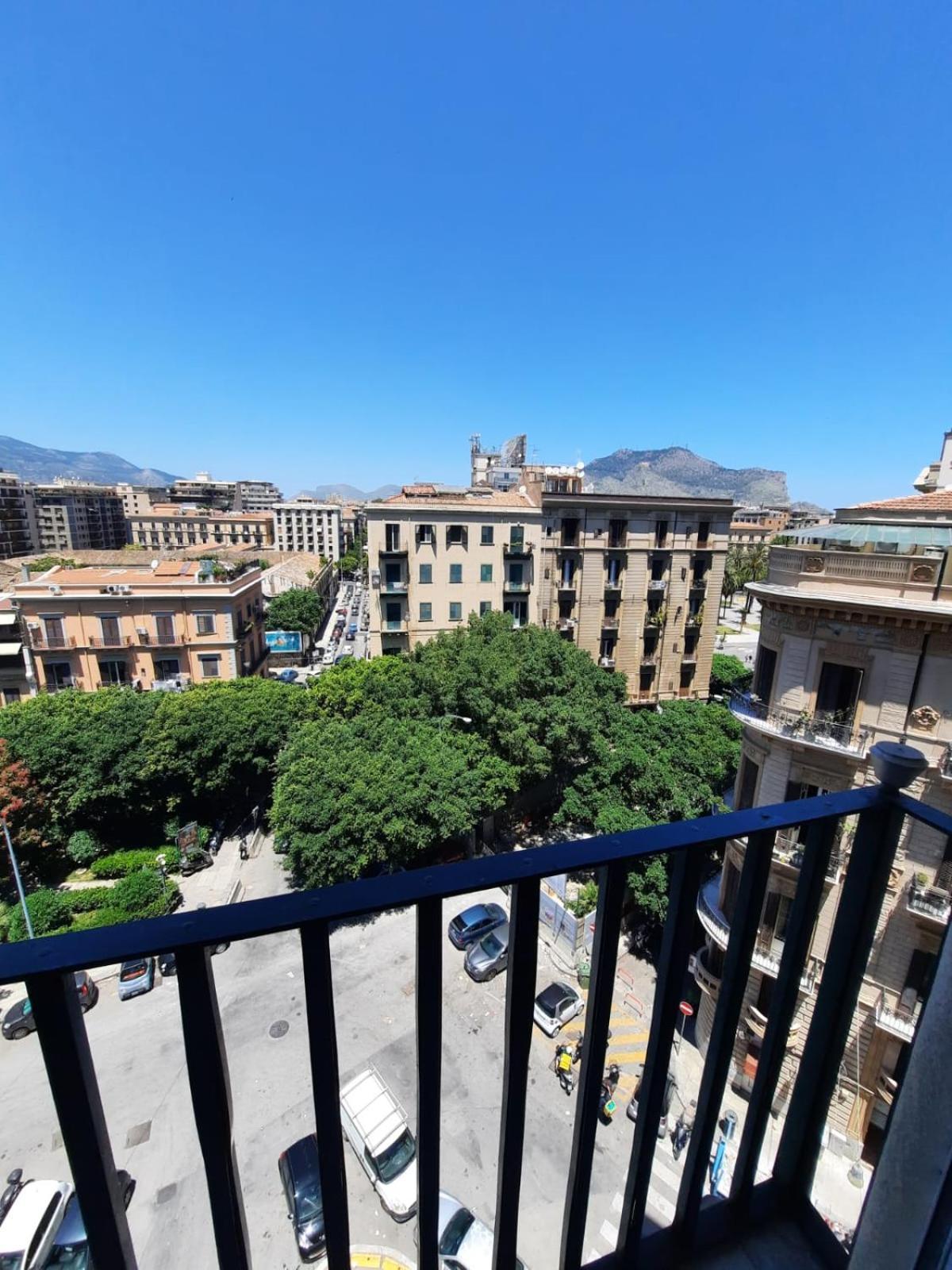 Le Camere Di Via Meccio Palerme Extérieur photo